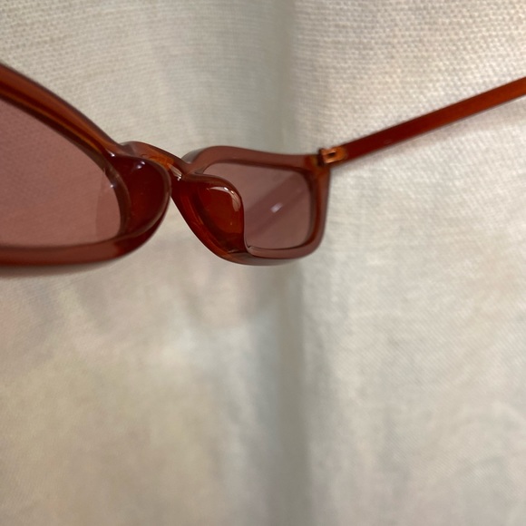 Cleo Nicci Cat-Eyes 90s Sunglasses In Dark Red - Picture 9 of 9
